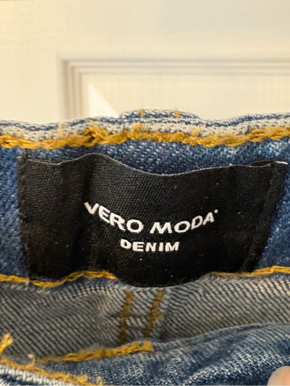 Vero Moda Blue 90s Style HighRise Mom Denim Jeans Size 27 Cotton - Picture 6 of 16
